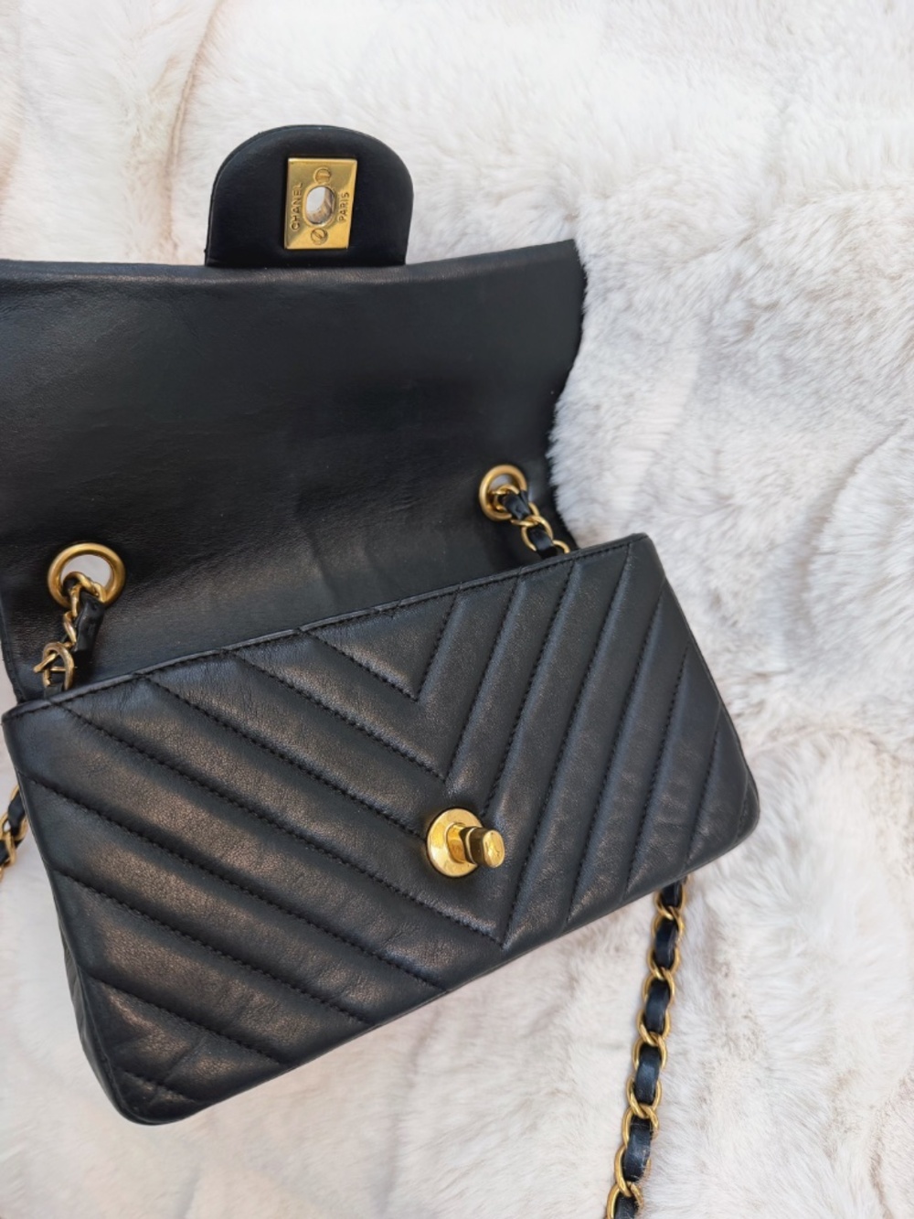 Chanel Mini Flap Bag - Picture 7 of 11